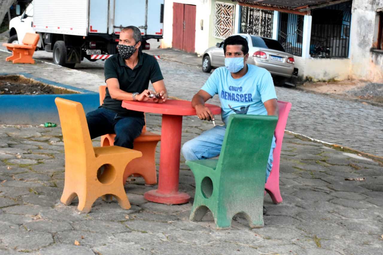 Camacã: Nova praça construída em Leoventura chama atenção dos moradores
